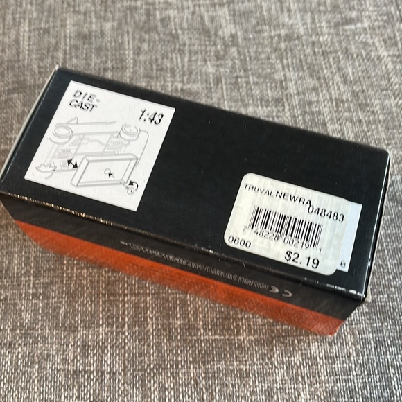 Die cast Volkswagen convertible toy car - Picture 6 of 6